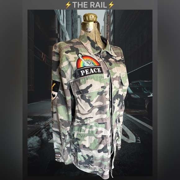 ⚡️THE RAIL⚡️Oversized Camo/Patch Jacket - Picture 1 of 12